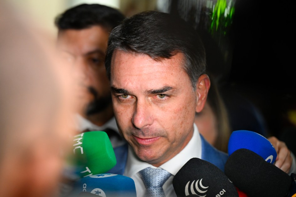 entrevista senador flávio bolsonaro