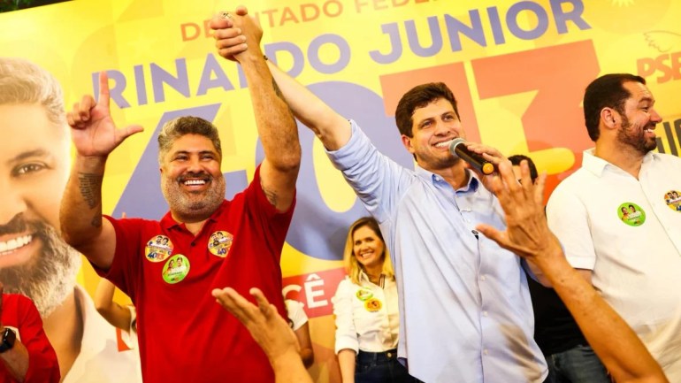 “Neutro só xampu de bebê”, dispara João Campos ao falar sobre disputa presidencial em Pernambuco