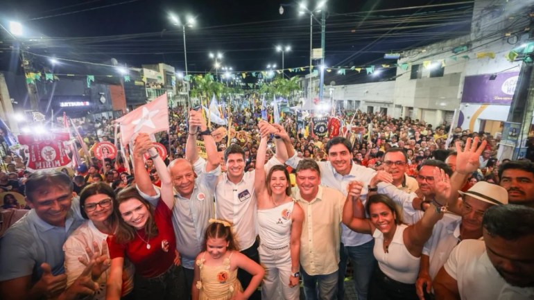 João Campos promete obras contra enchentes e reforma de hospital durante agenda em Goiana